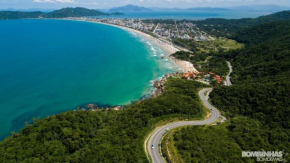 Lindo apartamento na praia de Mariscal Pé na areia